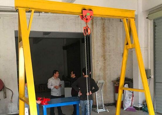 电动?？?吨龙门吊图片
