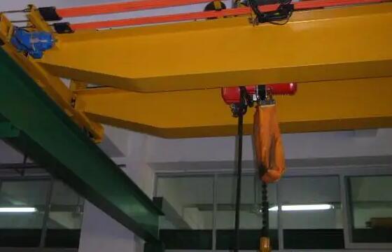 电动葫芦桥式起重机在下雨天运用中的疑难问题 电动葫芦桥式起重机在下雨天运用中的疑难问题