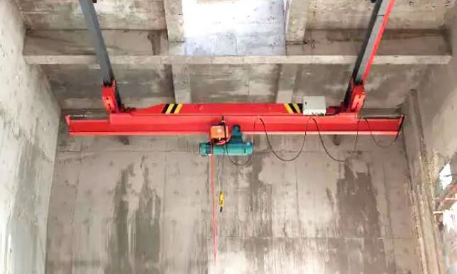 电动葫芦悬挂起重机与电动单梁起重机的区别 电动葫芦悬挂起重机与电动单梁起重机的区别