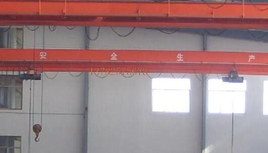 怎样降低欧式双梁起重机厚钢板的波浪纹形变？