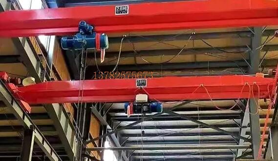 桥式起重机大车摇晃是怎么回事导致的？