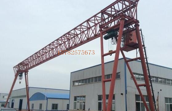 门式起重机的传动系统应怎样维护保养？