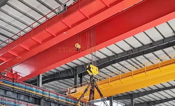 双梁起重机操作过程中要注意哪些事项